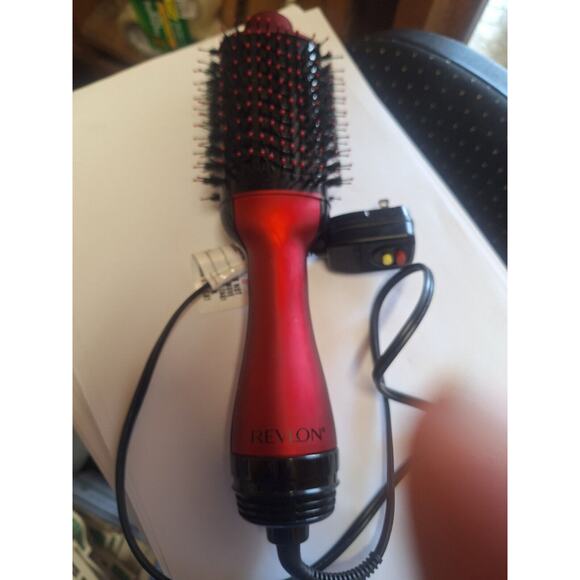 Revlon Other - REVLON RVDR5222HOL Hot Air Brush - Red. Tested Works Great.